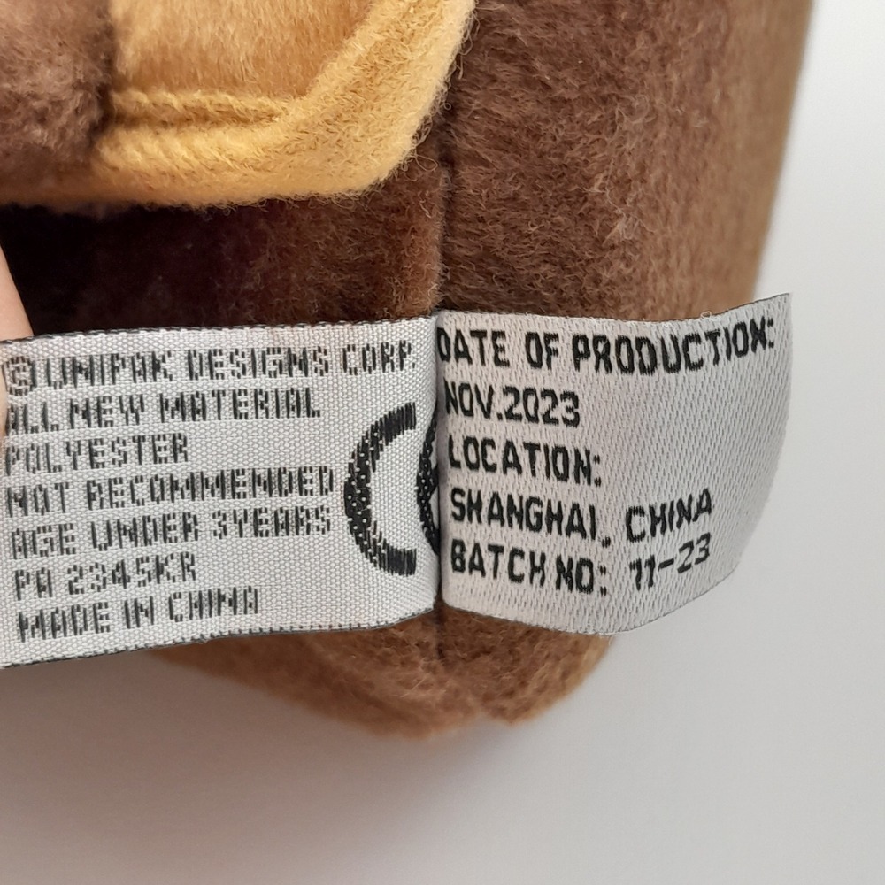 Unipak Plush Forest Animal House Tree Trunk with Raccoon Bear and Squirrel - Picture 9 of 10
